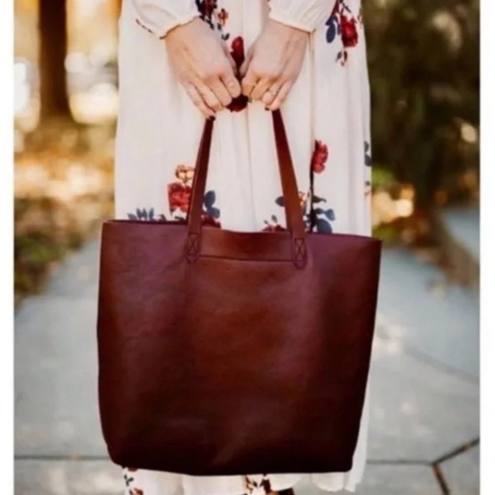 Madewell Transport Tote in Burgundy